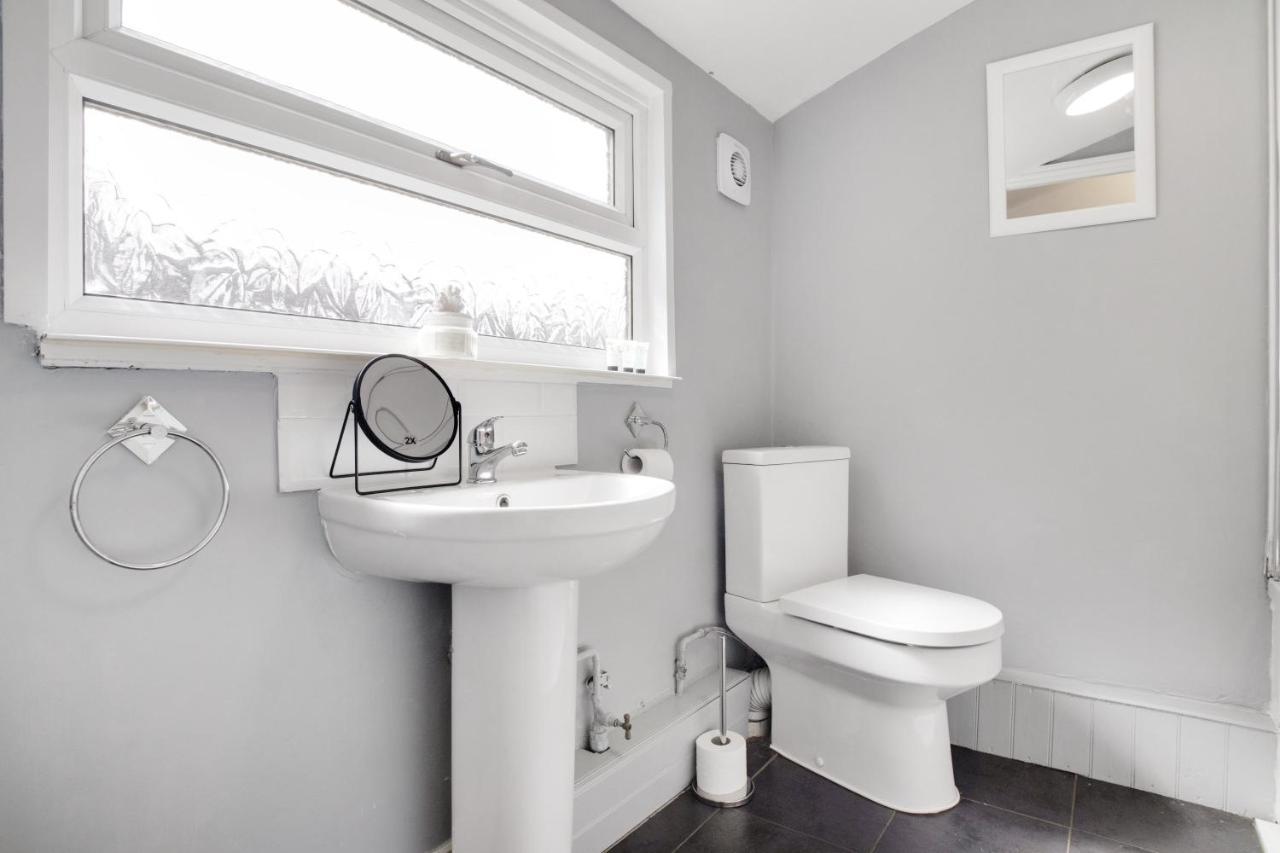 Elegantly 2-Bedroom In Ashington, Sleeps 3 آشينجتون المظهر الخارجي الصورة